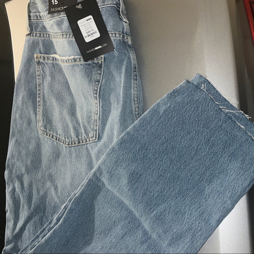 Fashion Nova Light Blue Ankle Jeans